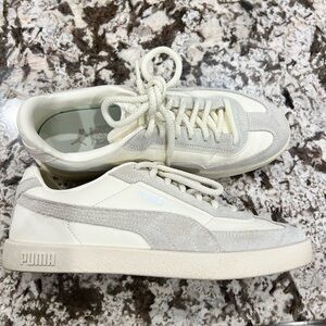 Puma Classic White and tan Sneakers